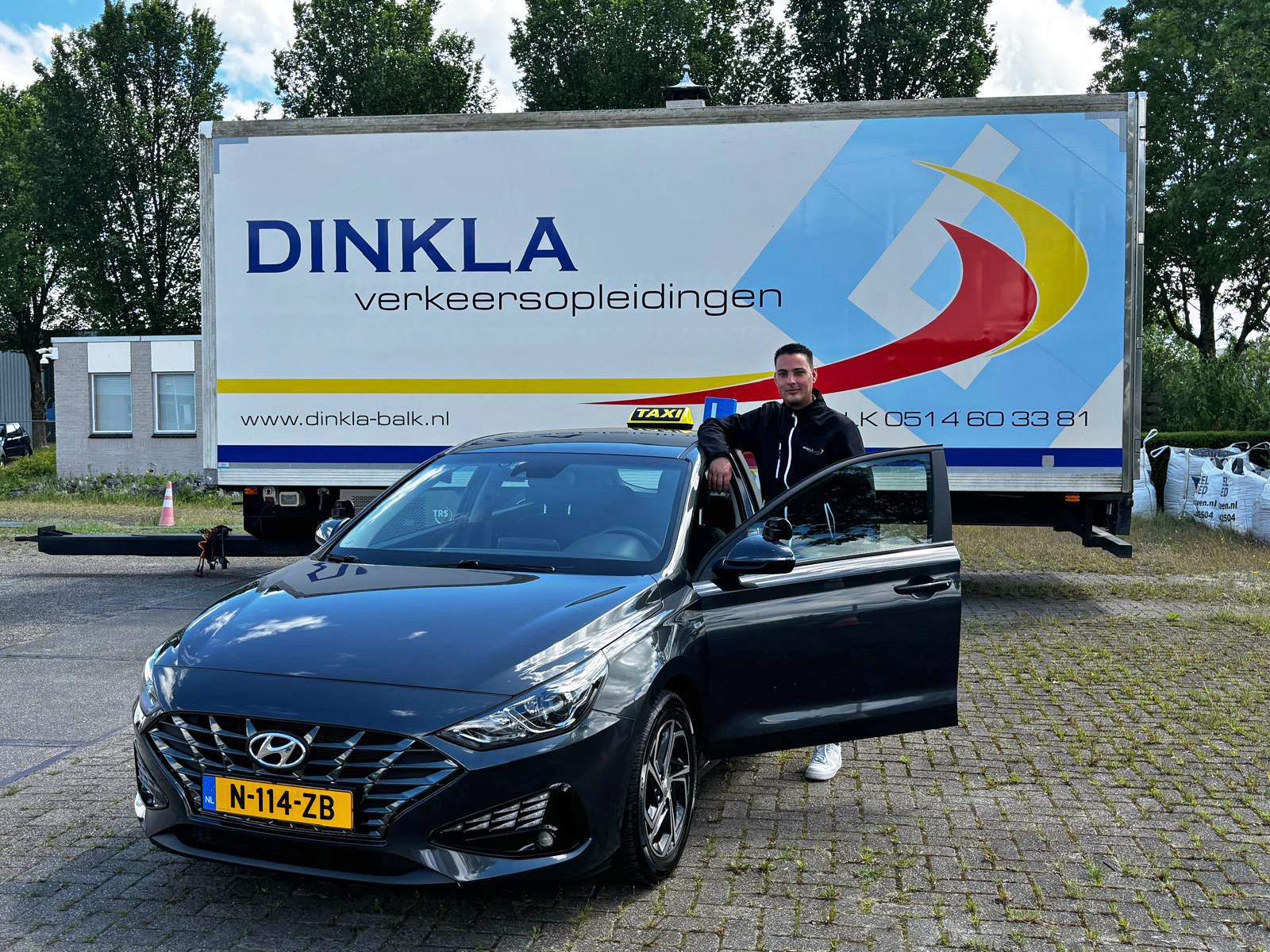 Verkeersschool Ramon Balk taxichauffeur en vrachtauto rijbewijs